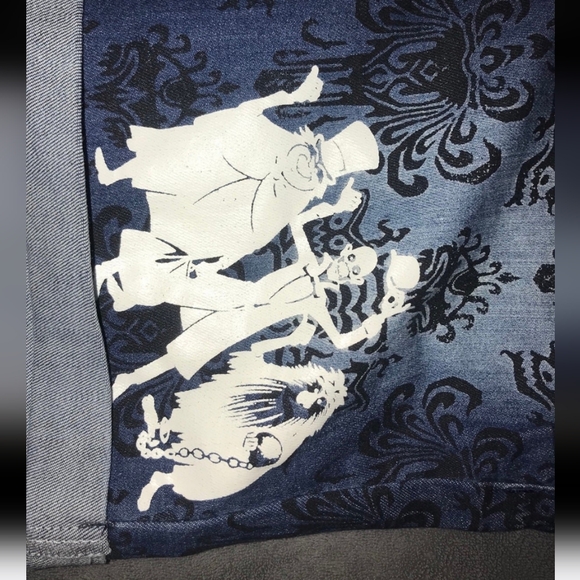 Disney Haunted Mansion damask ghost shorts New! Xs - Picture 2 of 4